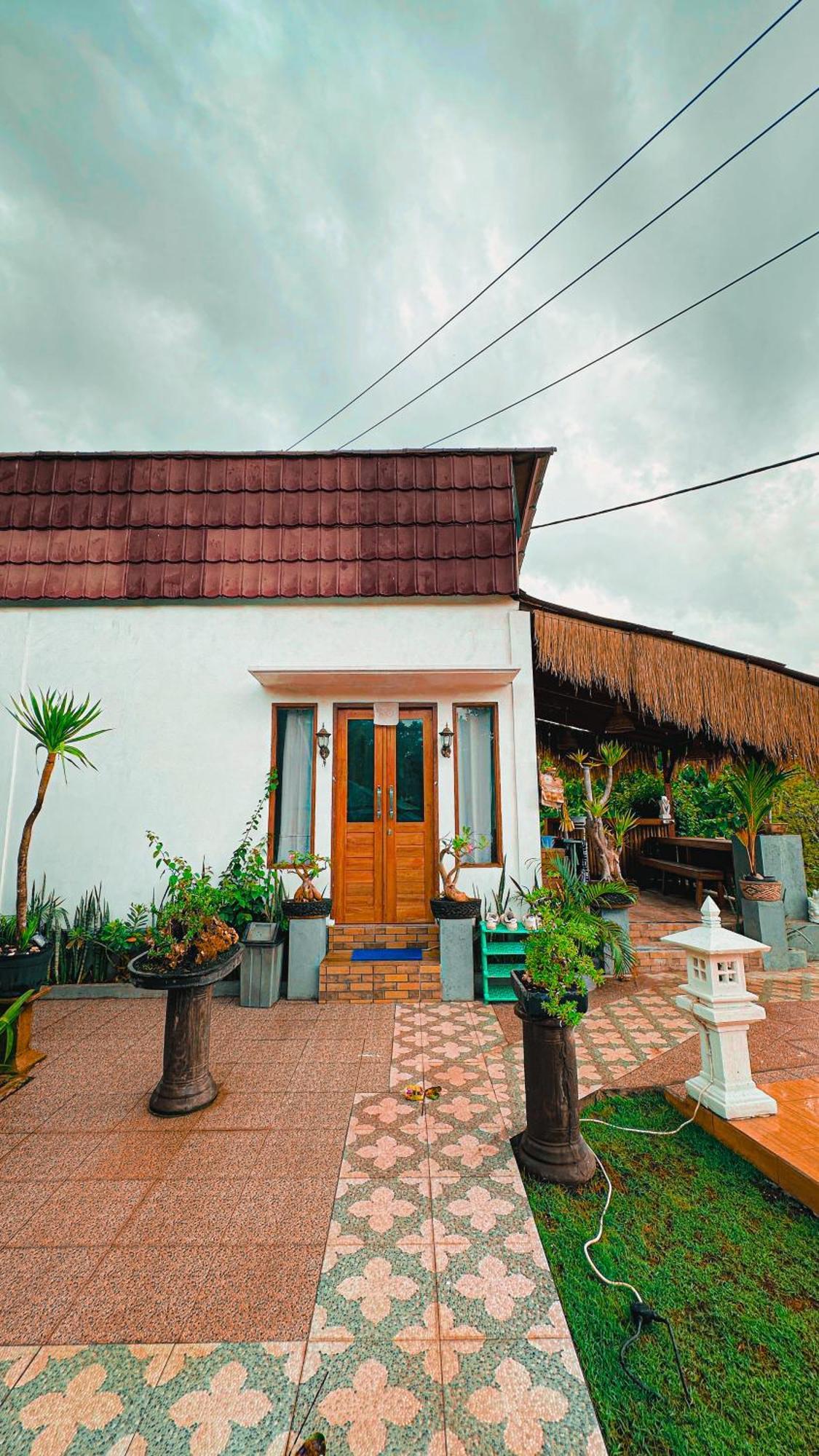 Penida Hills Hostel Batununggul Экстерьер фото